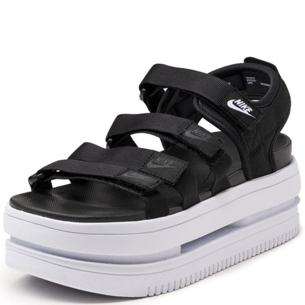 Black best sale nike platform